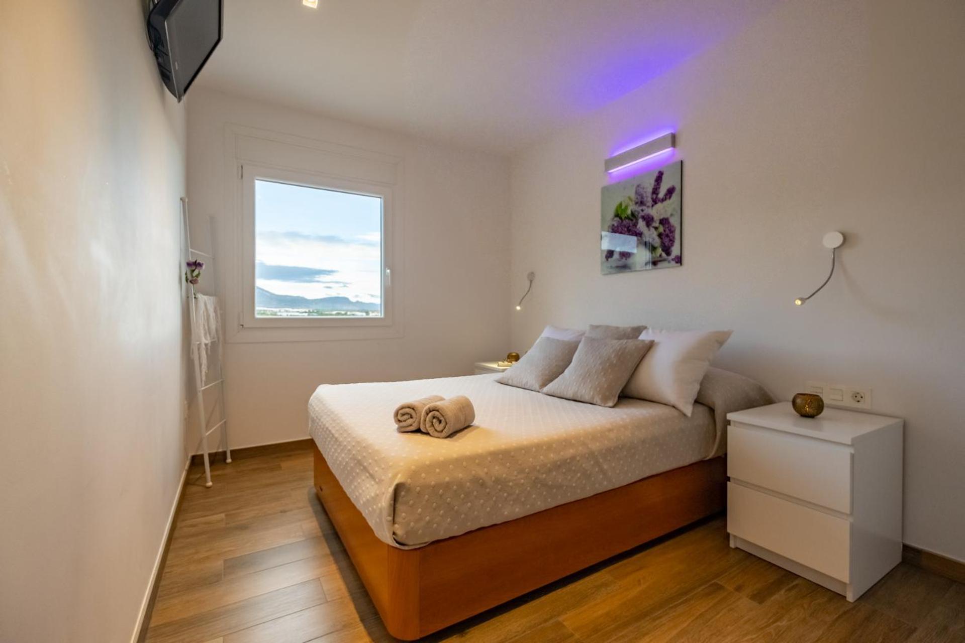 Apartamento Con Terraza, Vistas Playa Y Montana Hospitalet De L'Infant Ngoại thất bức ảnh