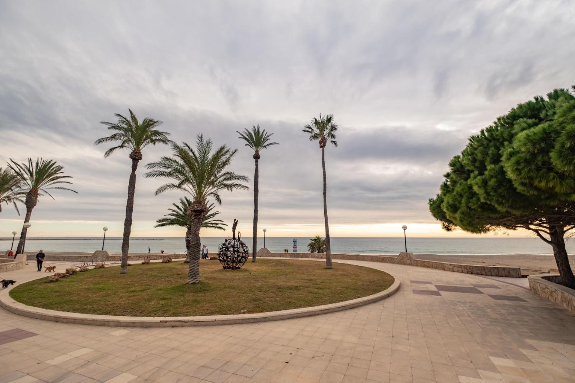 Apartamento Con Terraza, Vistas Playa Y Montana Hospitalet De L'Infant Ngoại thất bức ảnh